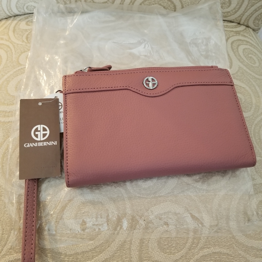 Giani Bernini Mauve Wristlet